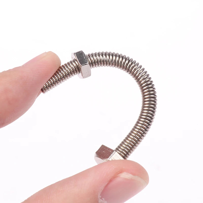 Strong Man Bending Screw Close Up Street Magie